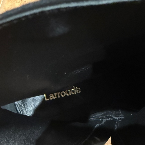 New Larroudé Alexis Bootie Black Suede Silver Heel Sz 7.5 Classic Fall Staple - Picture 14 of 14